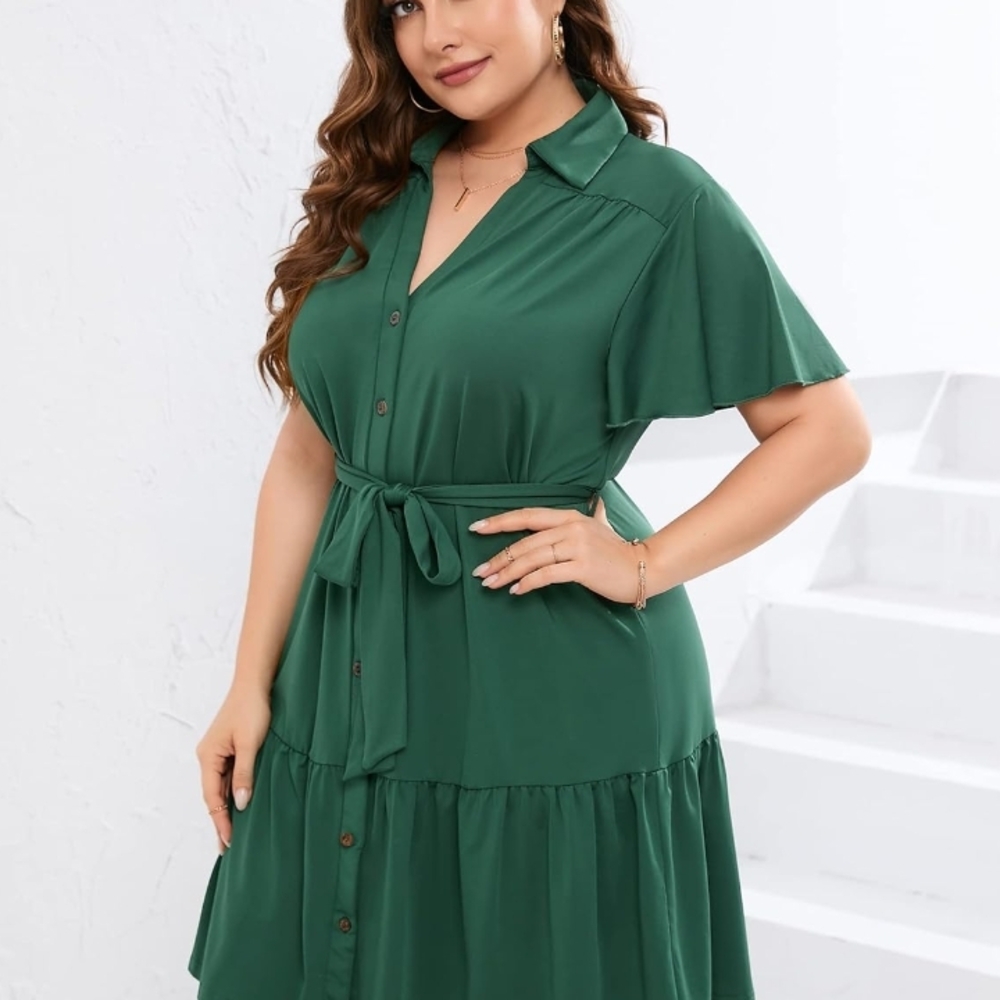 Elegant Green Button-Down Dress